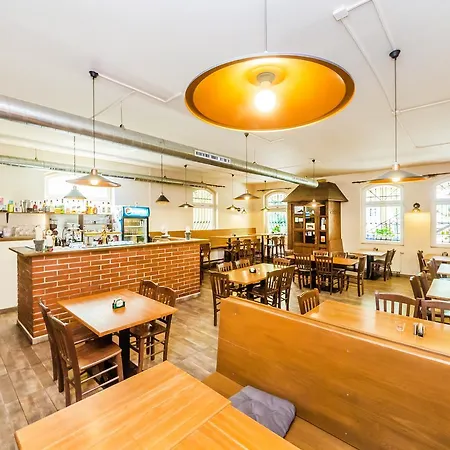 Hotel Nova Hospoda - & Restaurant Prague