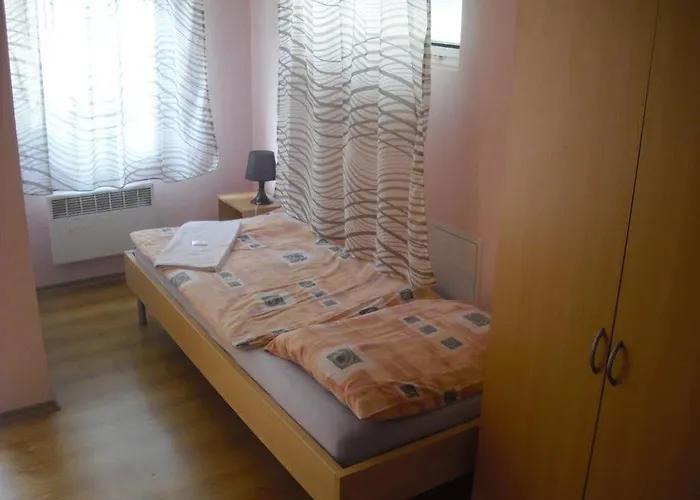 Nova Hospoda - & Restaurant Hotell Prag