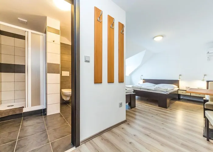 Nova Hospoda - & Restaurant Hotell Prag