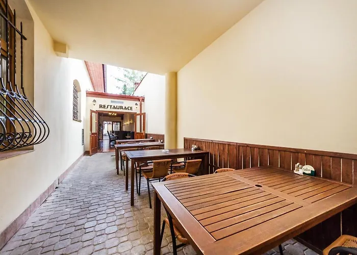 Nova Hospoda - & Restaurant Hotell Prag