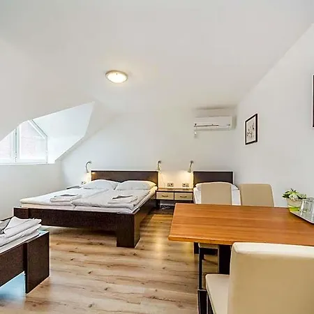 Hotel Nová Hospoda - Hotel&restaurant