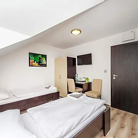 Nová Hospoda - Hotel&restaurant Hotel Praga
