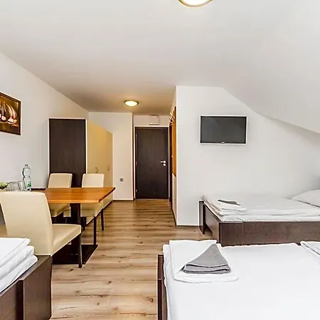 Nová Hospoda - Hotel&restaurant Hotel Praga