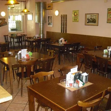 Nova Hospoda - & Restaurant Szálloda