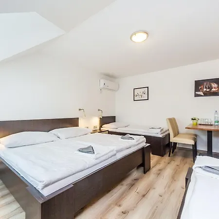 Szálloda Nova Hospoda - & Restaurant 3*