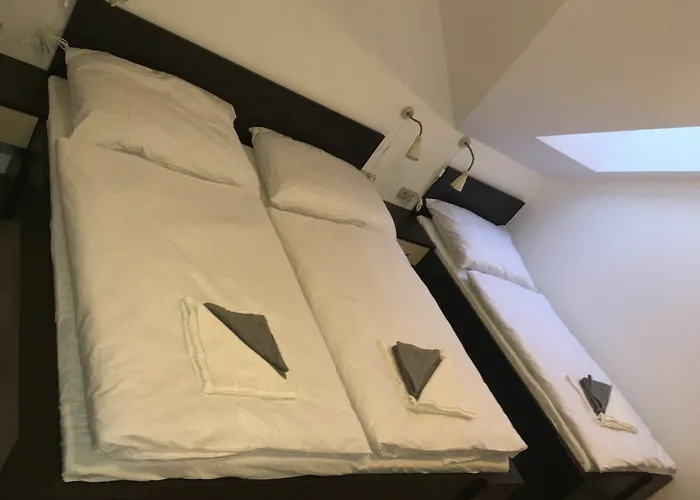 Nova Hospoda - & Restaurant Hotel