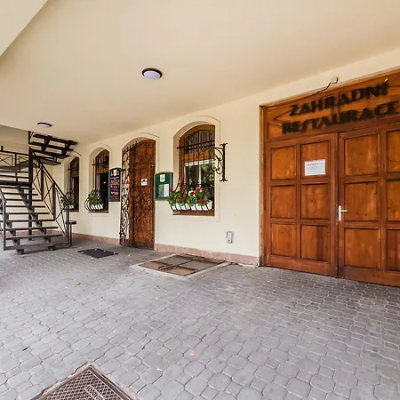 Nova Hospoda - & Restaurant Hotel 3*