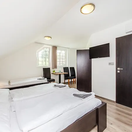 Hotel Nova Hospoda - & Restaurant Praag