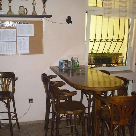 Nova Hospoda - & Restaurant 3* Πράγα