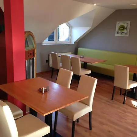Nova Hospoda - & Restaurant Ξενοδοχείο Πράγα