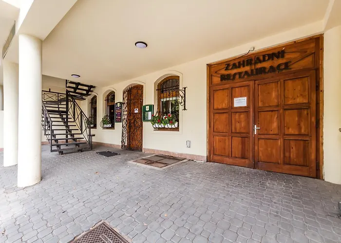 Nova Hospoda - & Restaurant Hotel 3*