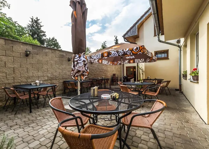 Nova Hospoda - & Restaurant Hotel 3*